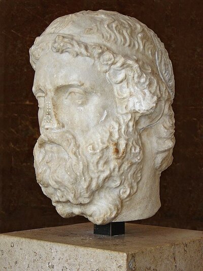 White head of Anacreon in Lovre
